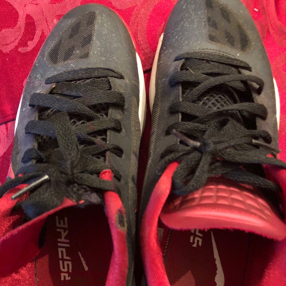 Size 9 Nike Spike sneakers
